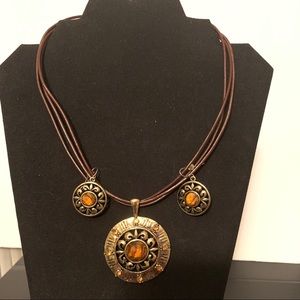 Pendent necklace with necklace fashion jewelry